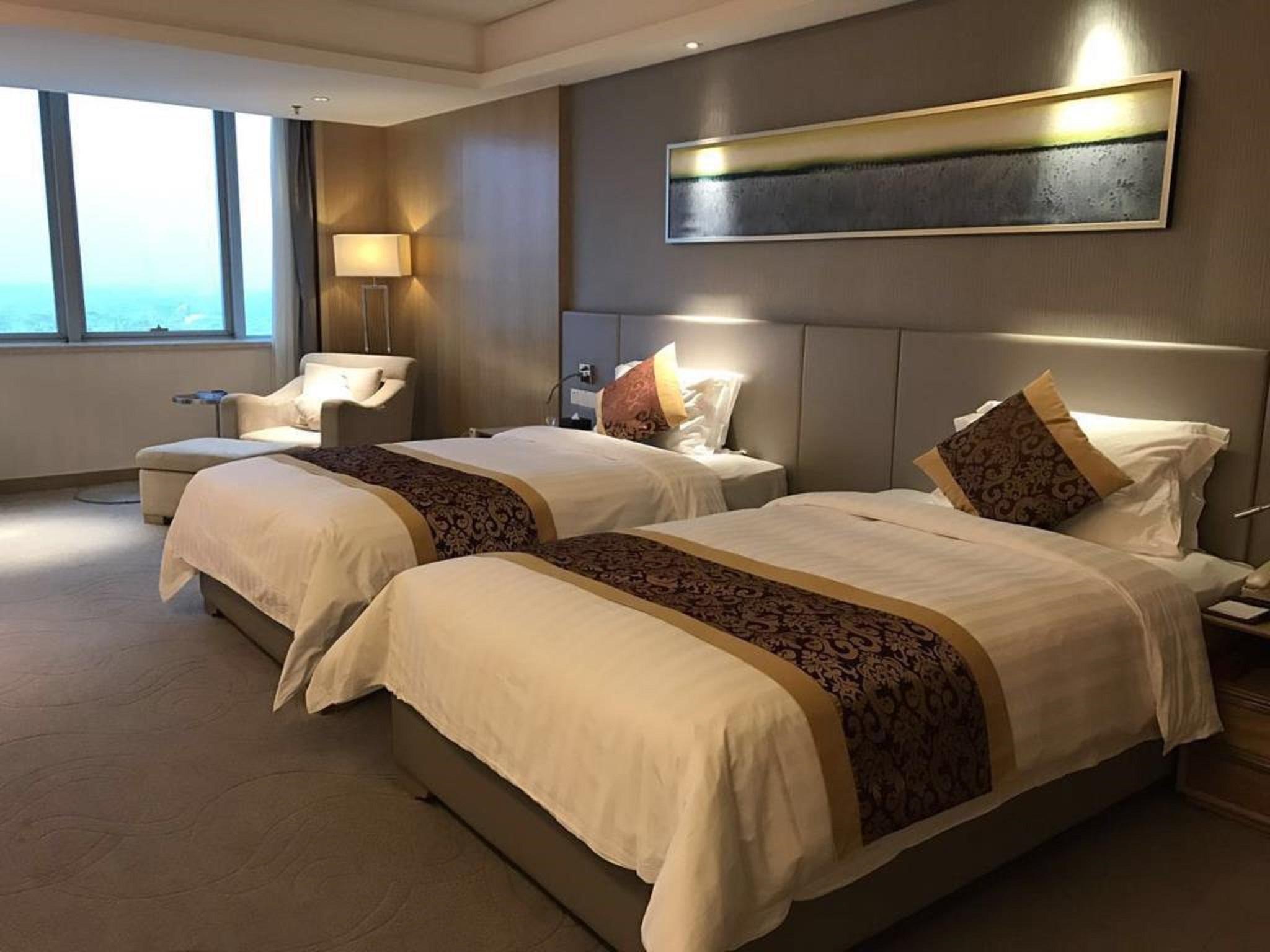Pearl River International Hotel（International Textile City） Гуанджоу Екстериор снимка